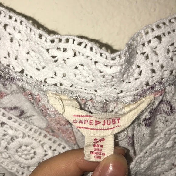 Crop top! - Picture 3 of 3